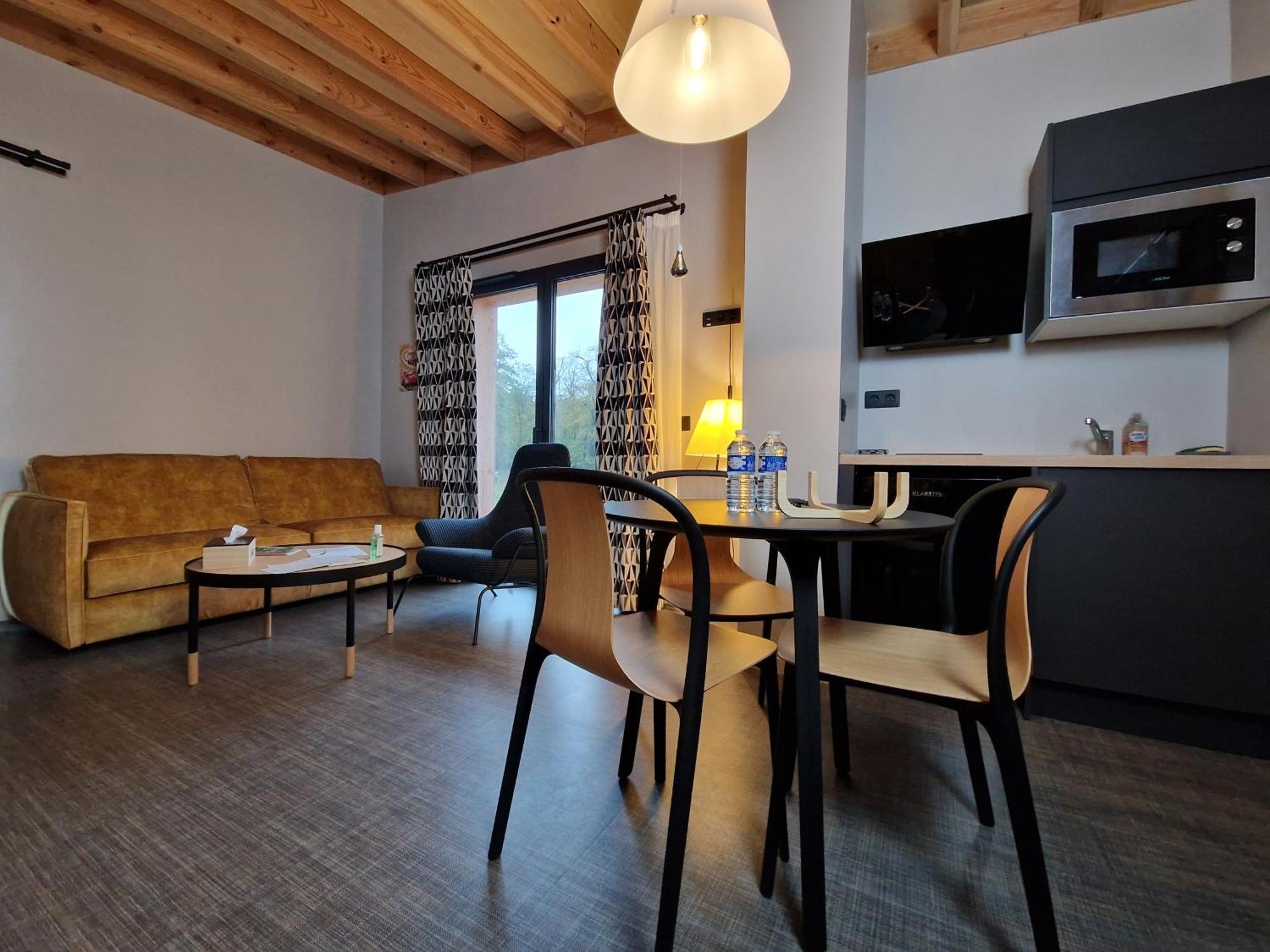 Domaine De L'Epau Eco-Resort Yvré-lʼÉvêque Dış mekan fotoğraf